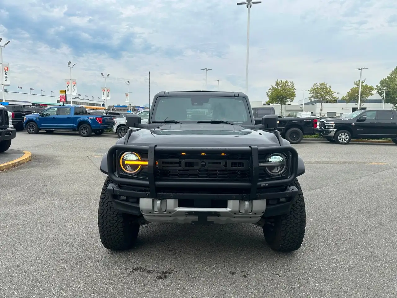 Ford Bronco - Image 2