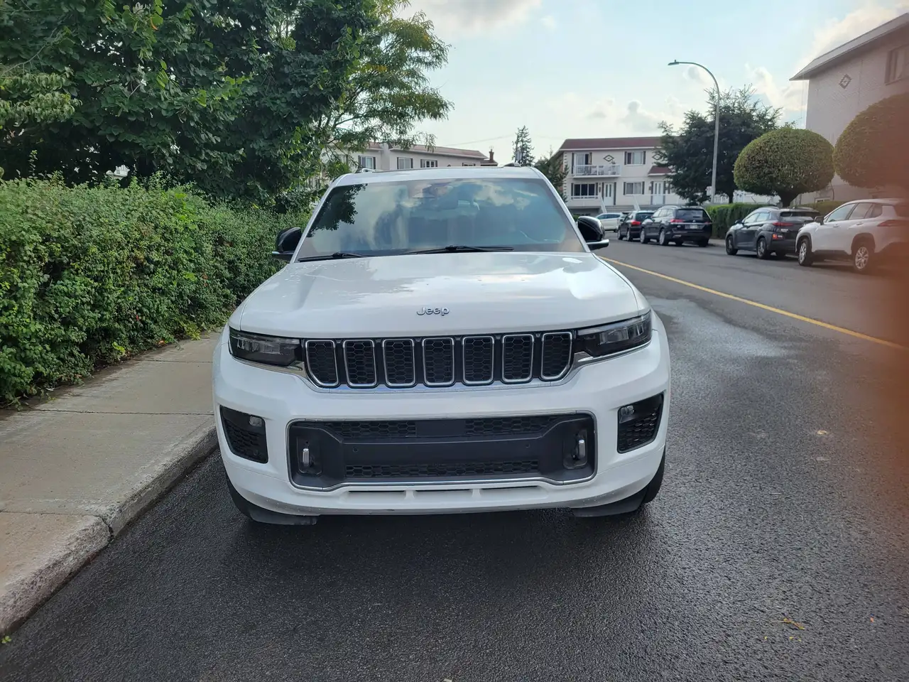 Jeep Grand Cherokee - Image 1