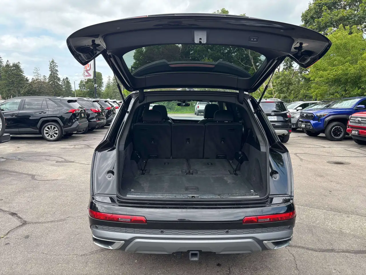 Audi Q7 - Image 10