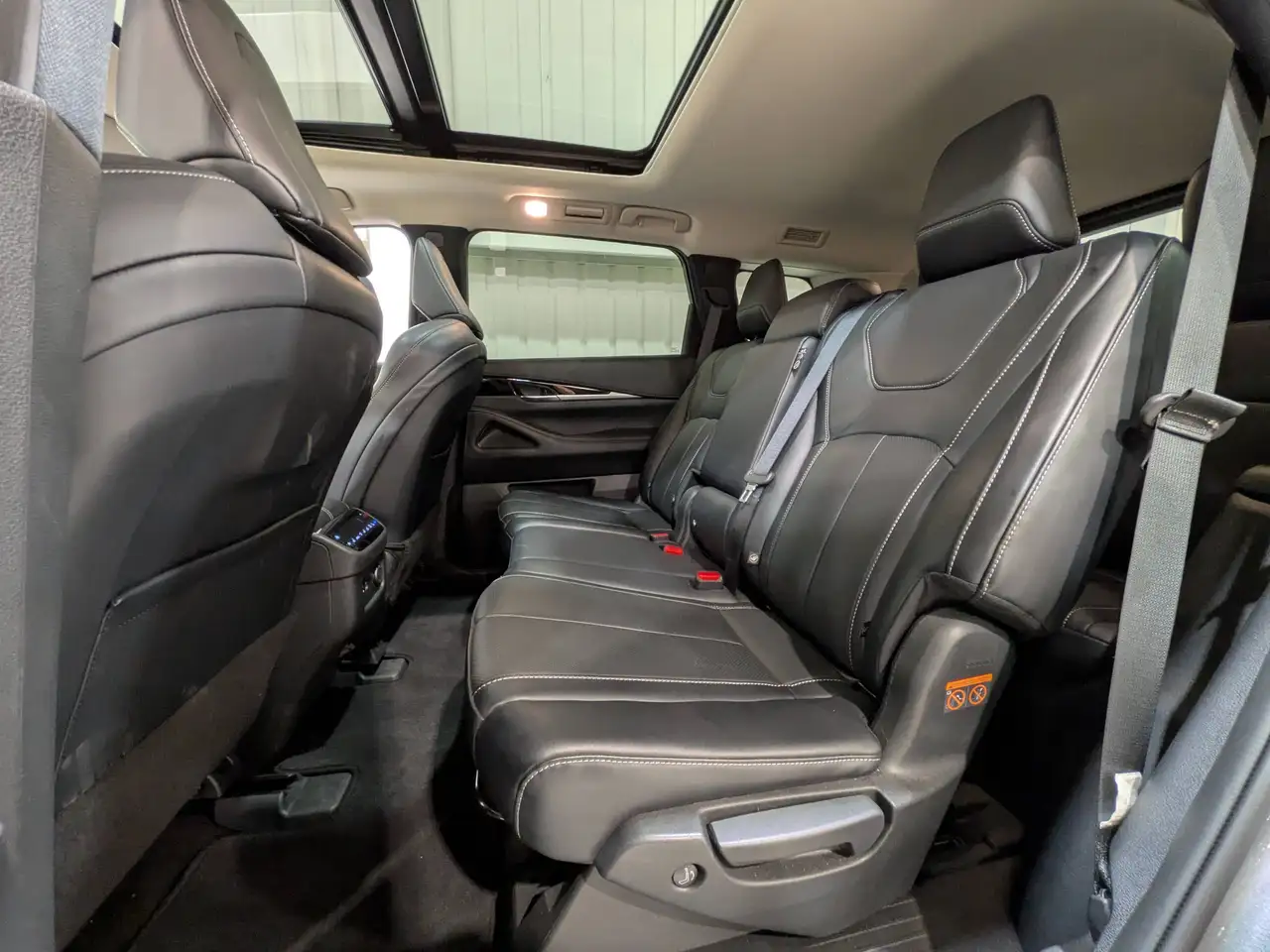 Infiniti QX60 - Image 12