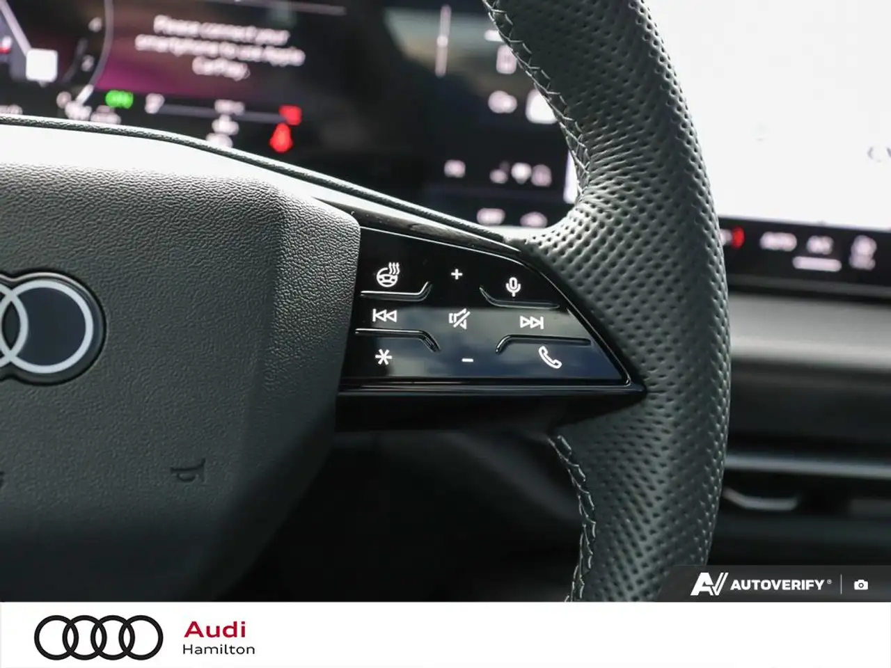 Audi SQ5 - Image 17