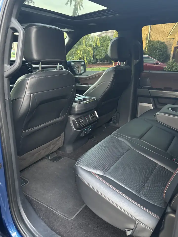 Ford F-150 - Image 8