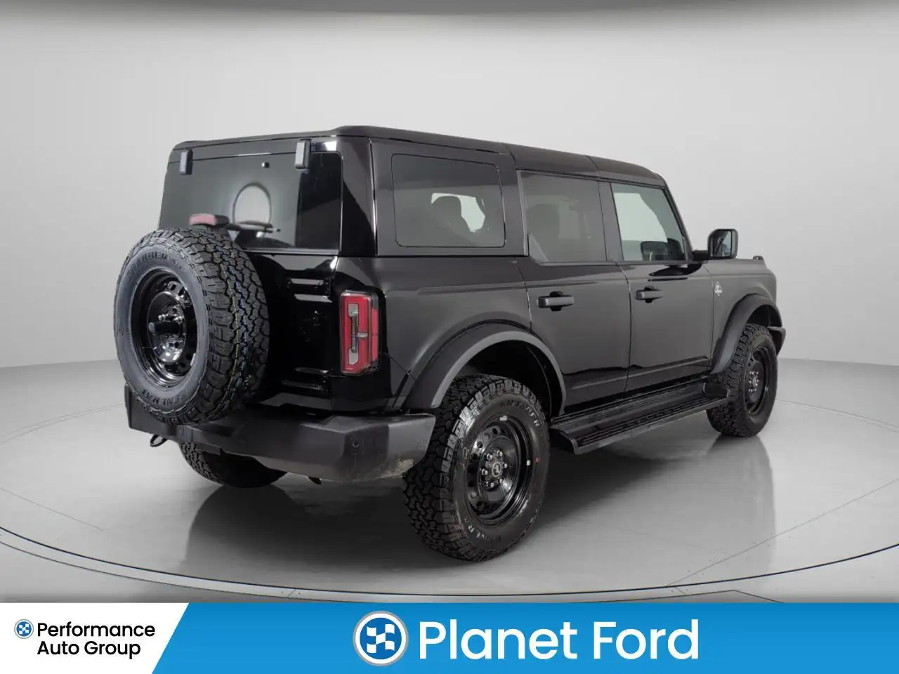 Ford Bronco - Image 5