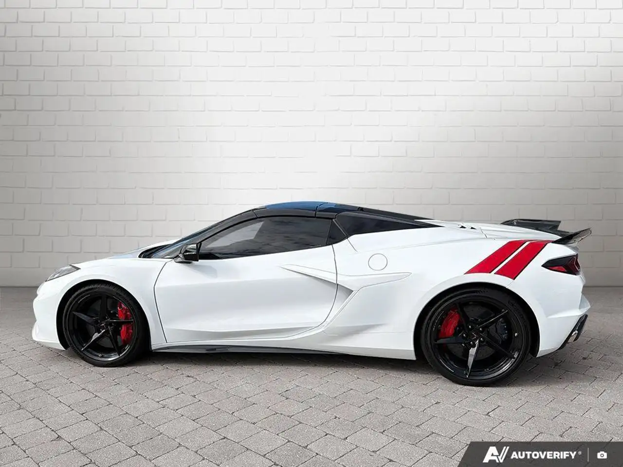 Chevrolet Corvette - Image 2