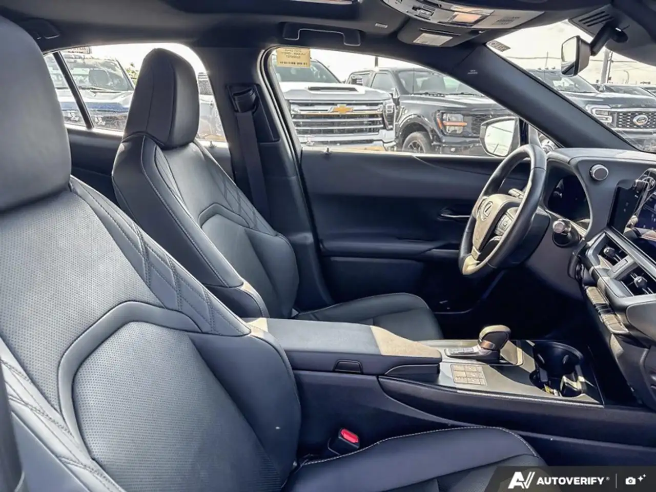 Lexus UX - Image 22