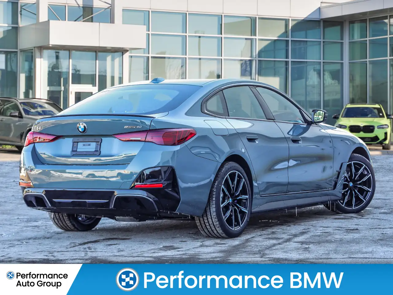 BMW i4 - Image 2