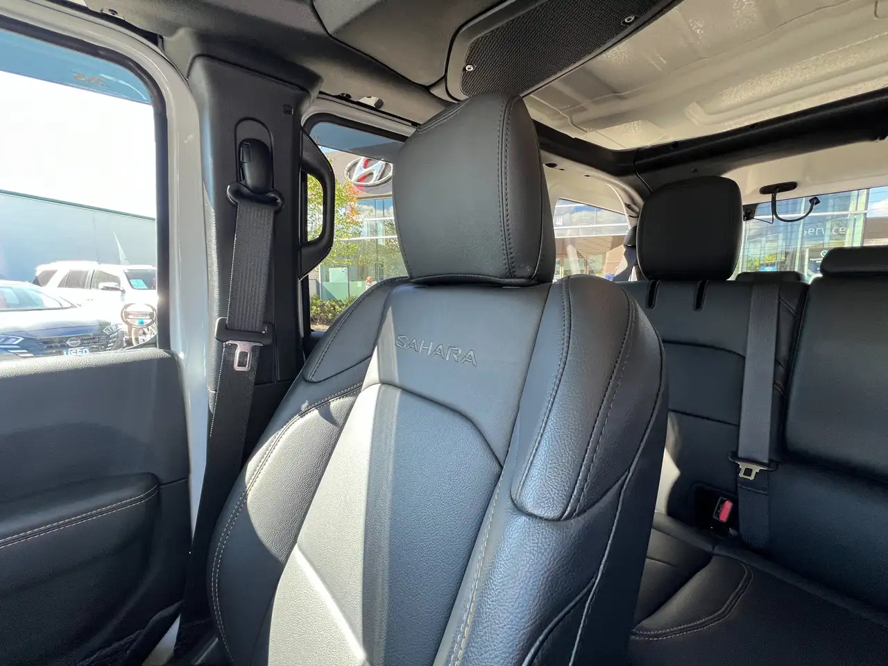 Jeep Wrangler - Image 35