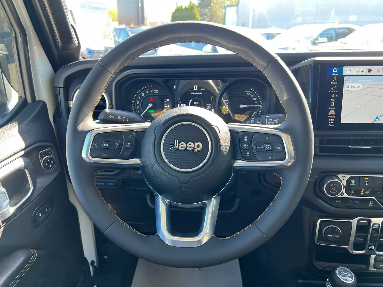 Jeep Wrangler - Image 32