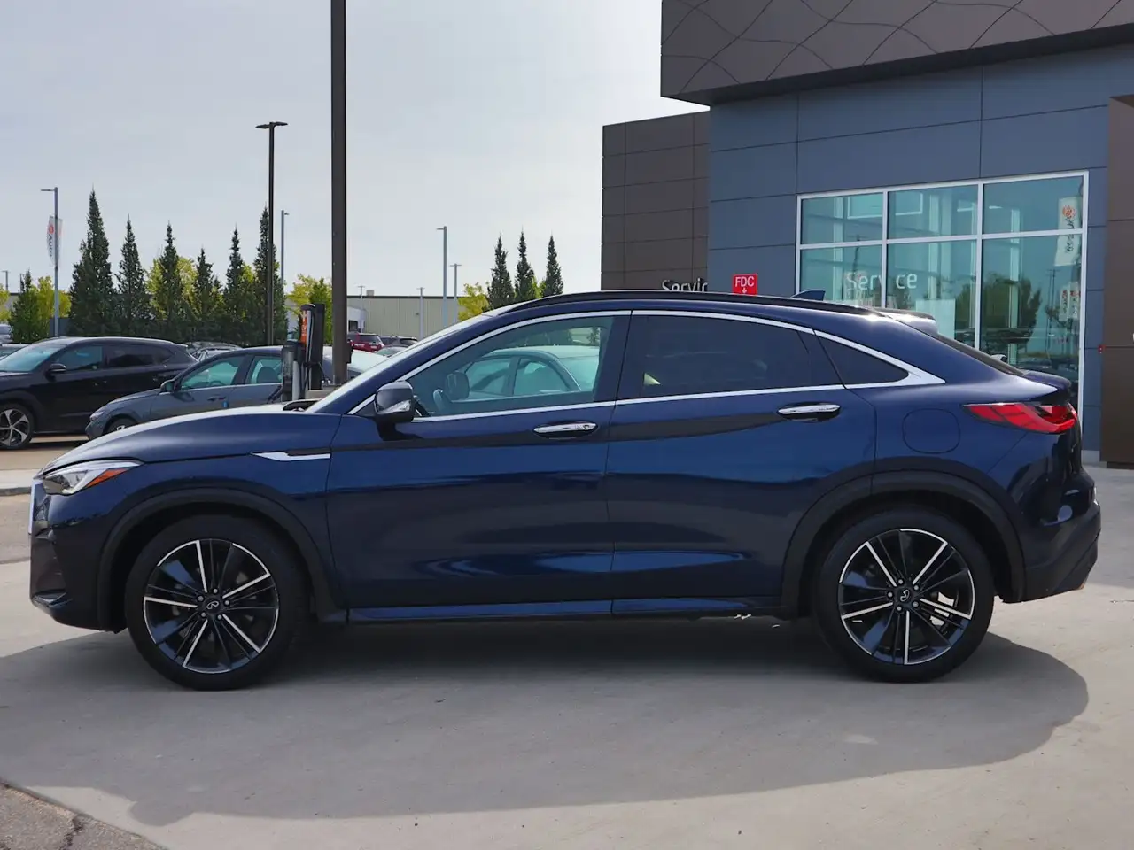 Infiniti QX55 - Image 3