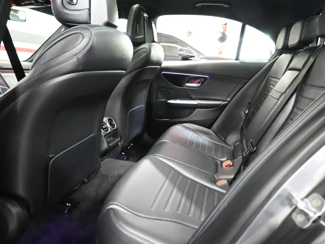 Mercedes-Benz C-Class - Image 24