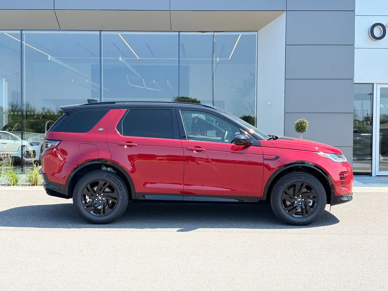 Land Rover Discovery Sport - Image 7