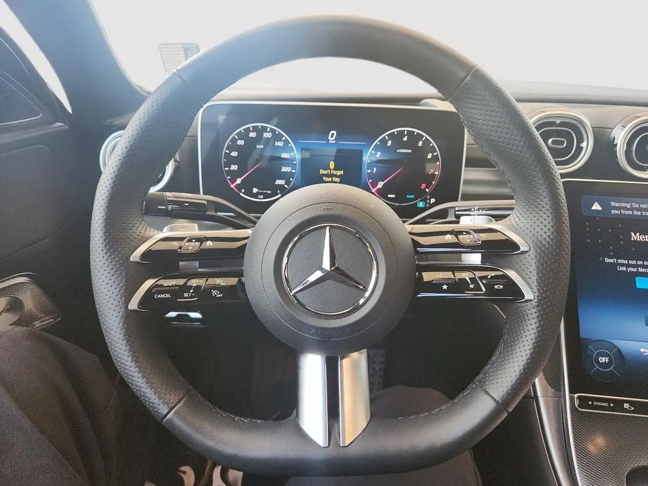 Mercedes-Benz C-Class - Image 9