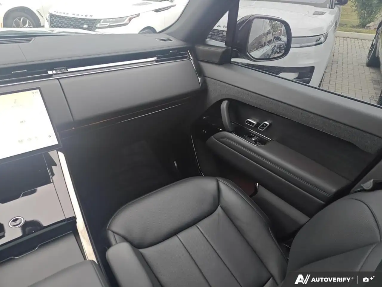 Land Rover Range Rover Sport - Image 25