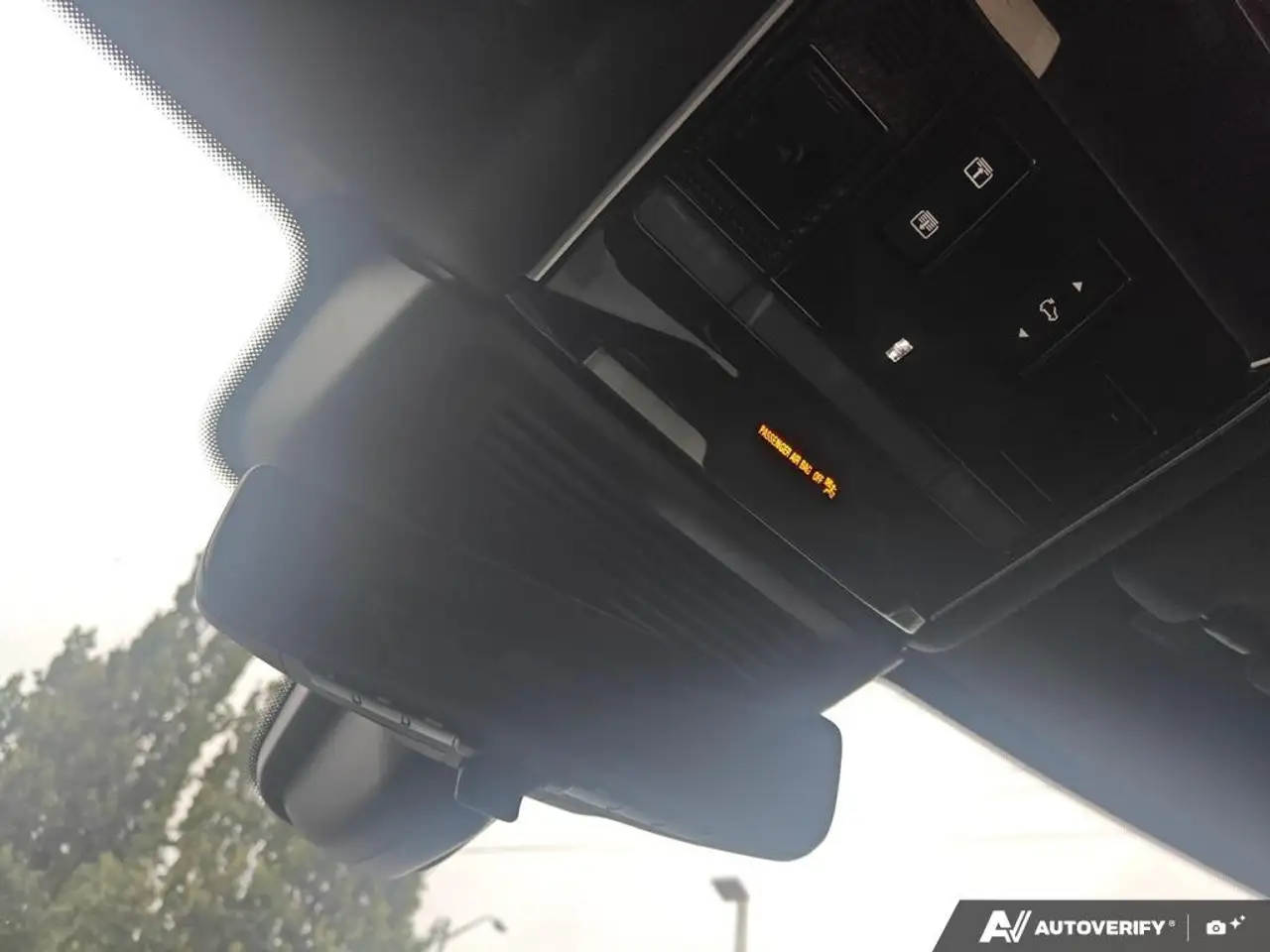 Land Rover Range Rover Sport - Image 21