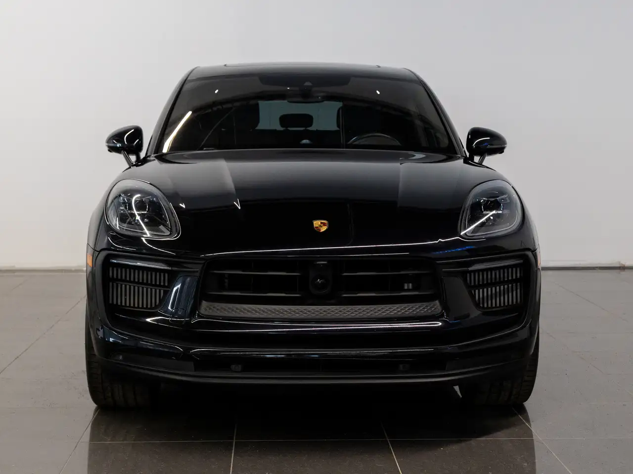 Porsche Macan - Image 16