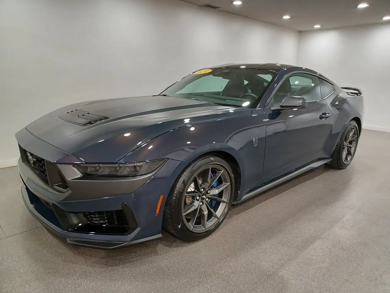 Ford Mustang - Image 2