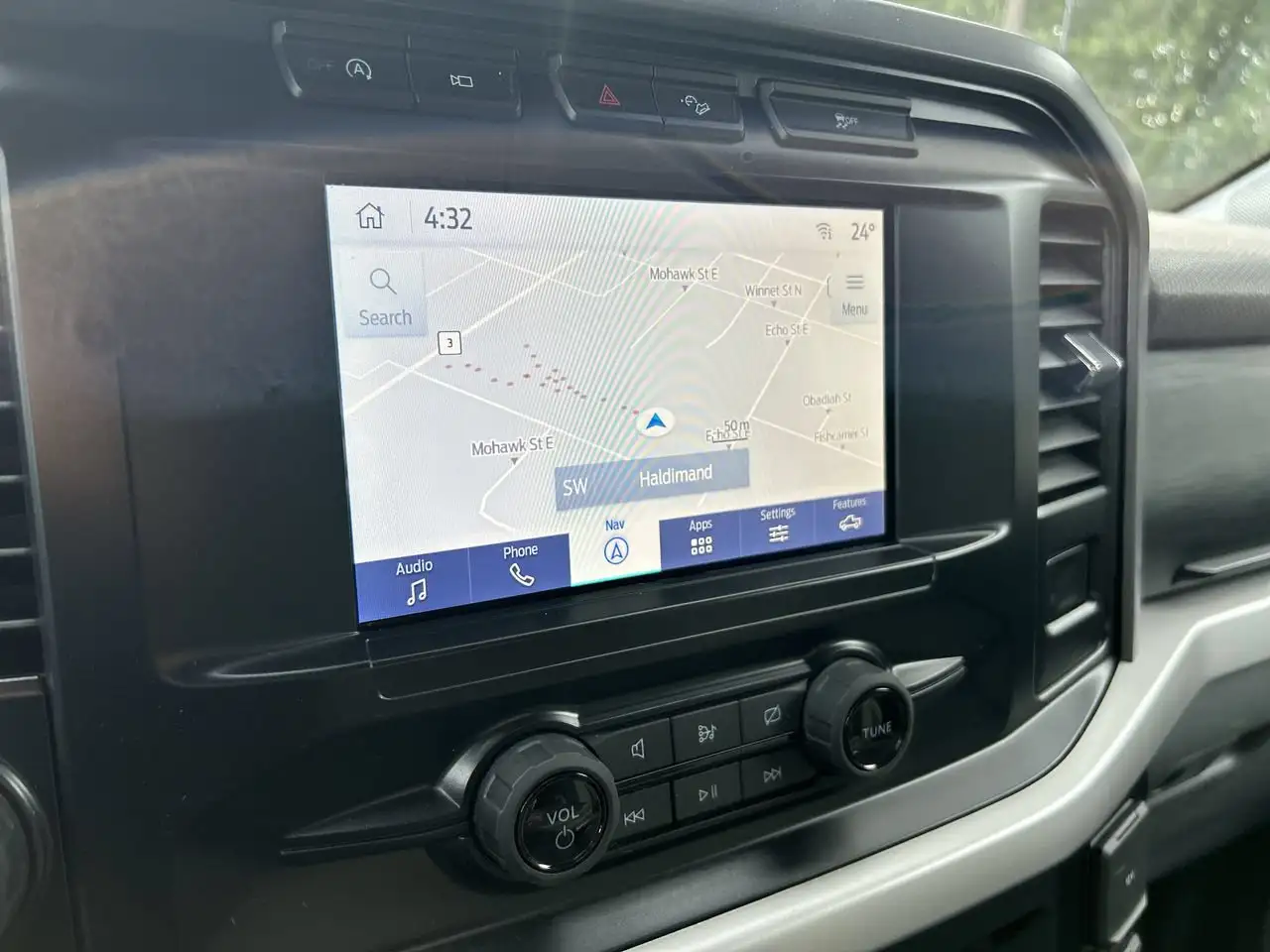 Ford F-150 - Image 25