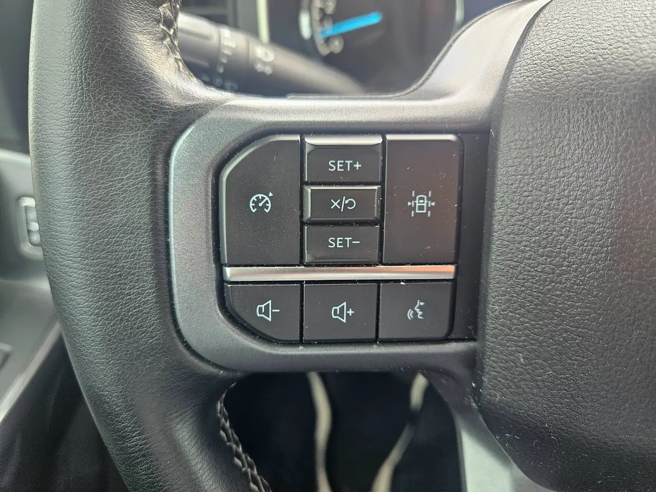 Ford F-150 - Image 11