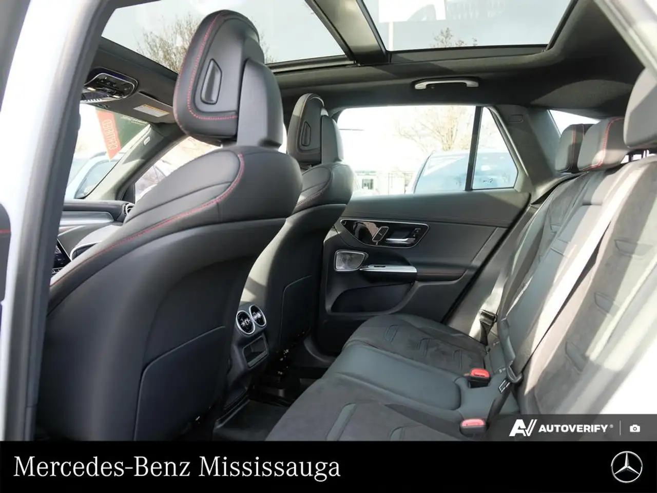 Mercedes-Benz GLC - Image 20