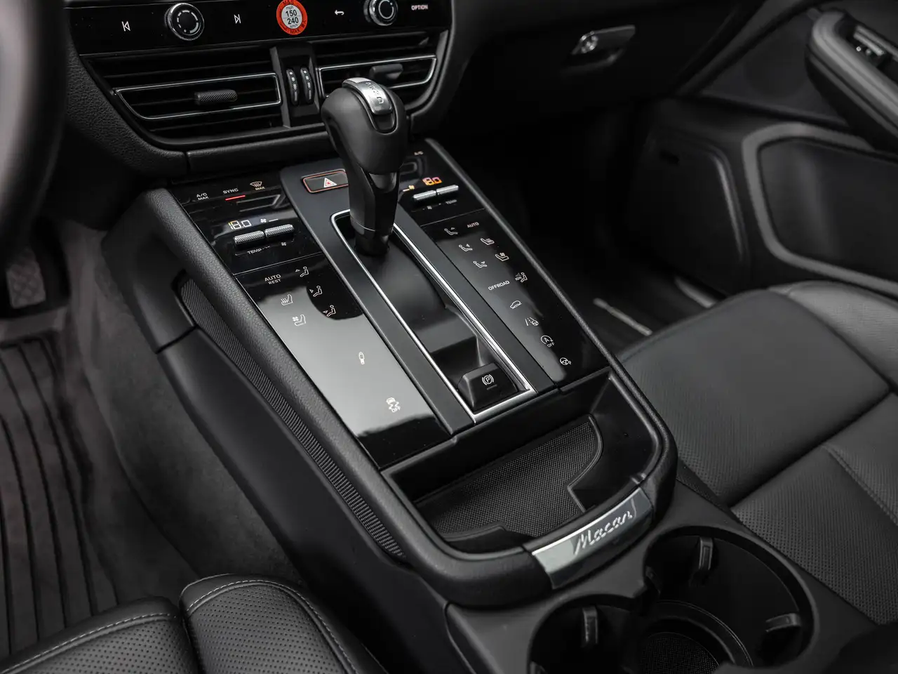 Porsche Macan - Image 18
