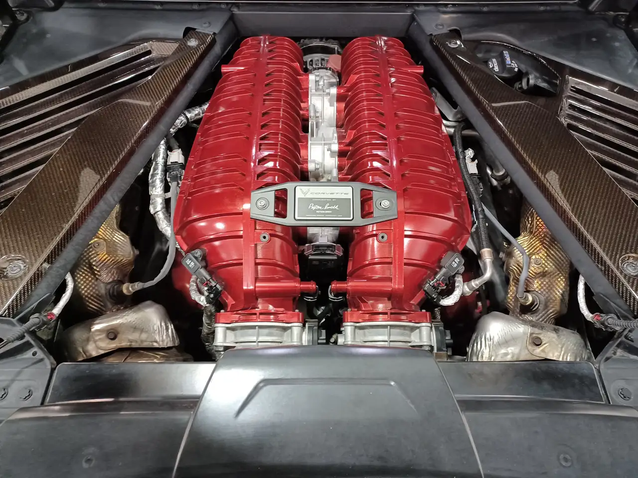 Chevrolet Corvette - Image 19