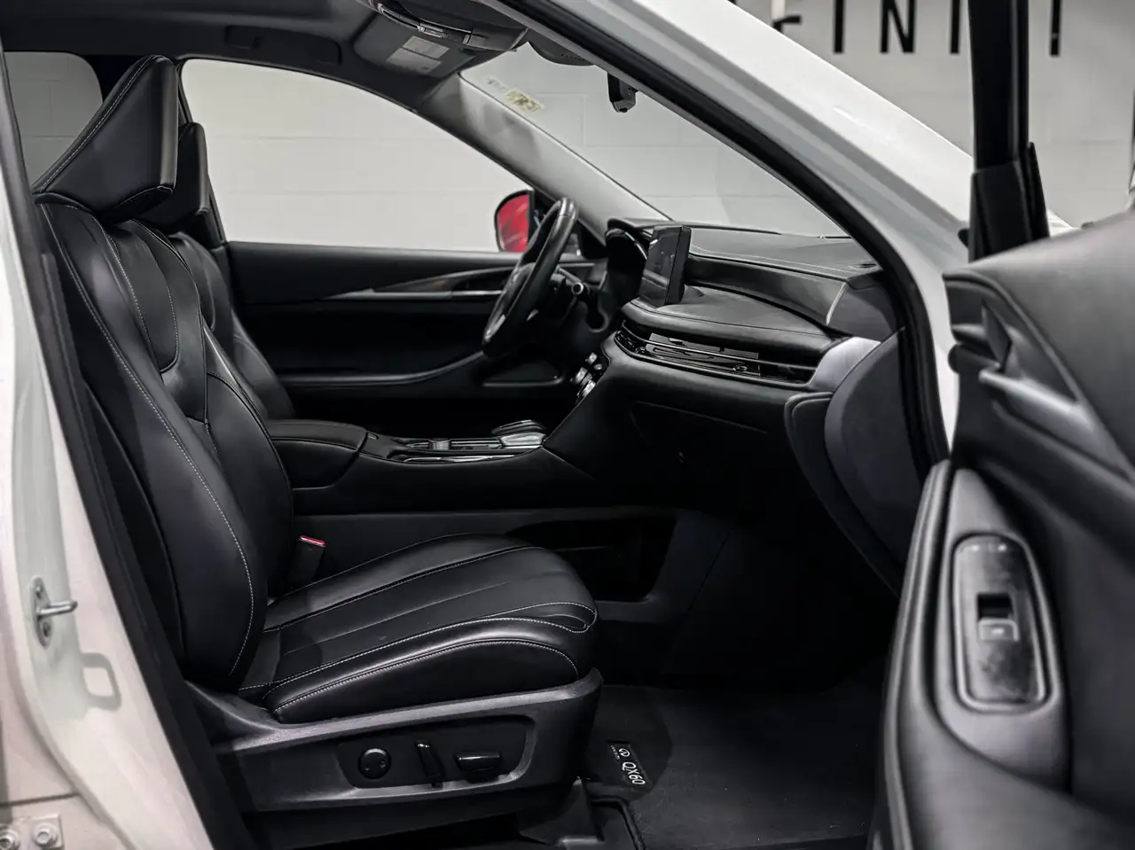 Infiniti QX60 - Image 15