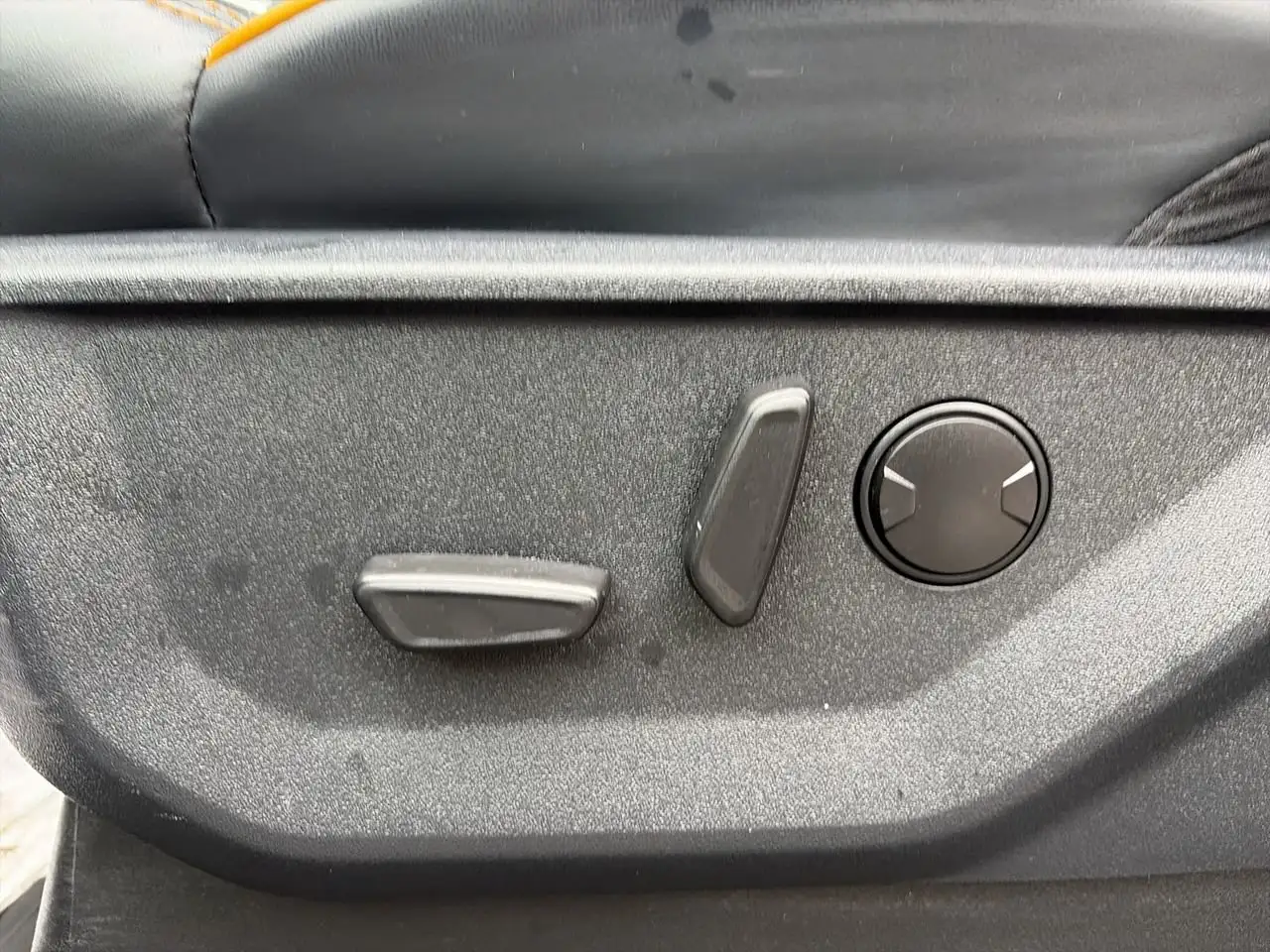 Ford F-150 - Image 20