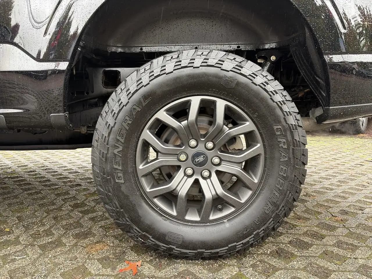 Ford F-150 - Image 18