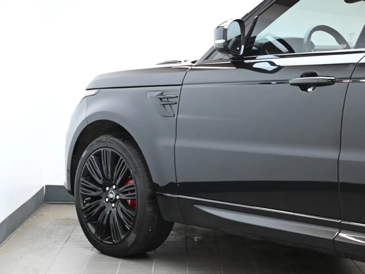 Land Rover Range Rover Sport - Image 31