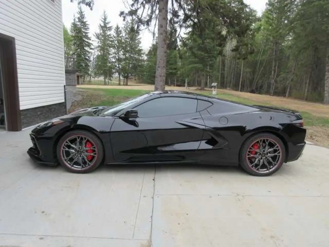 Chevrolet Corvette - Image 1
