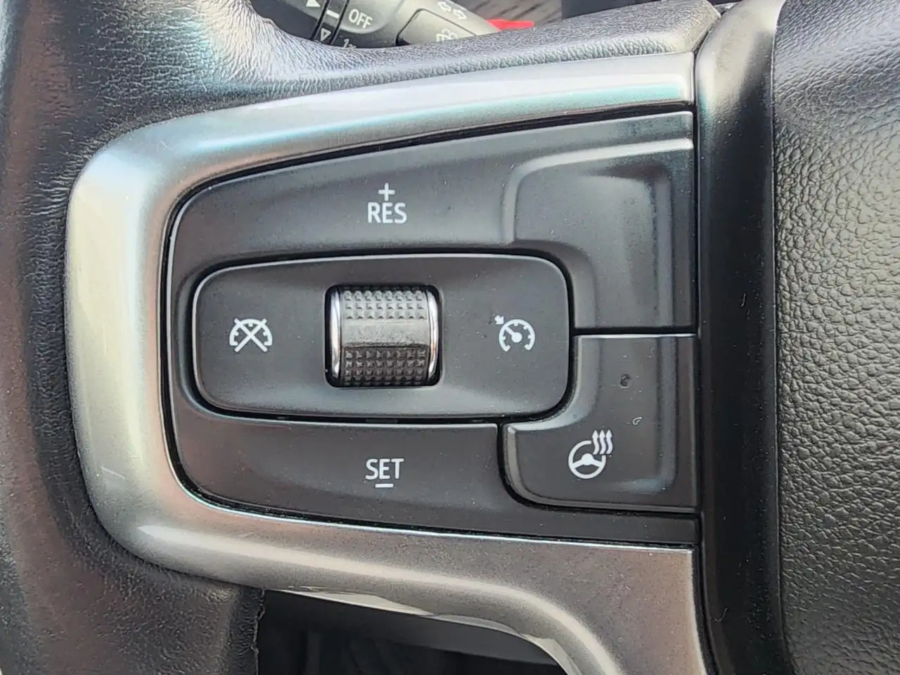 Chevrolet Silverado 1500 - Image 42