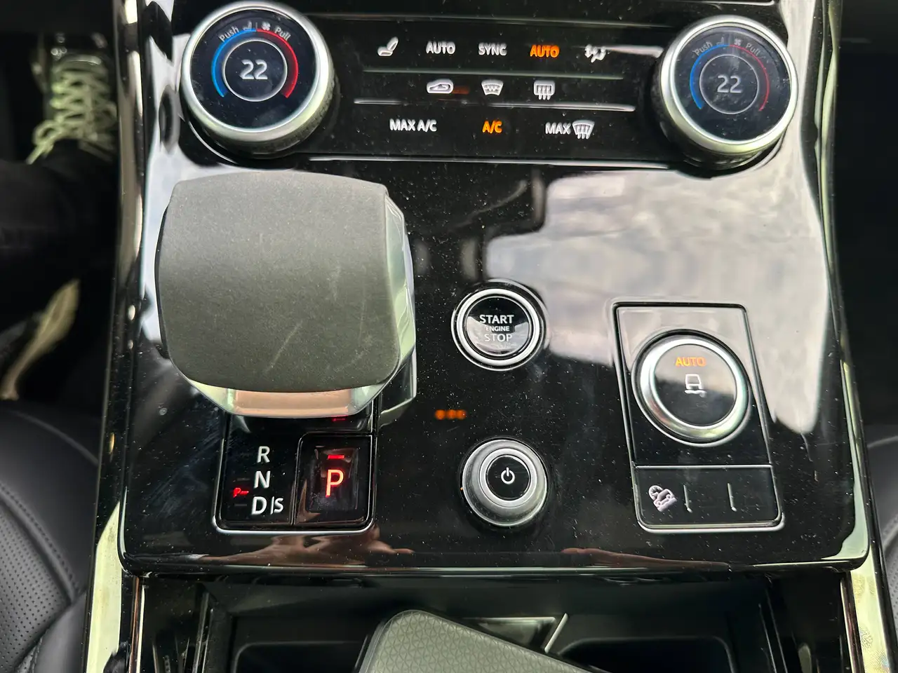 Land Rover Range Rover Sport - Image 32