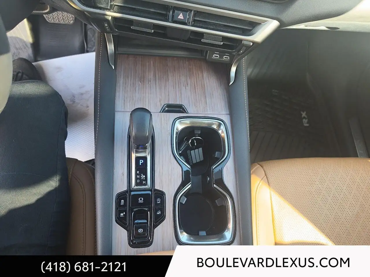 Lexus RX - Image 17