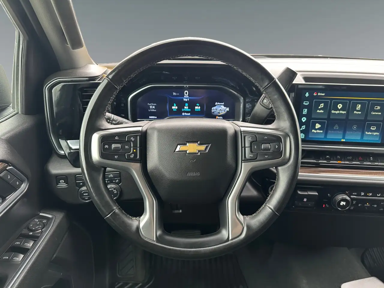 Chevrolet Silverado 1500 - Image 12