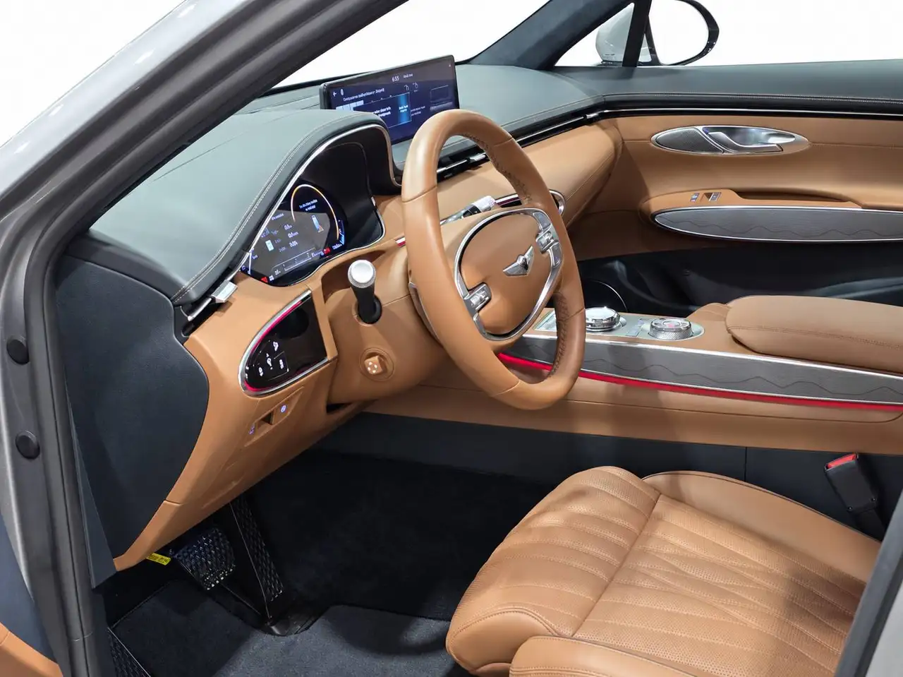 Genesis GV70 - Image 15
