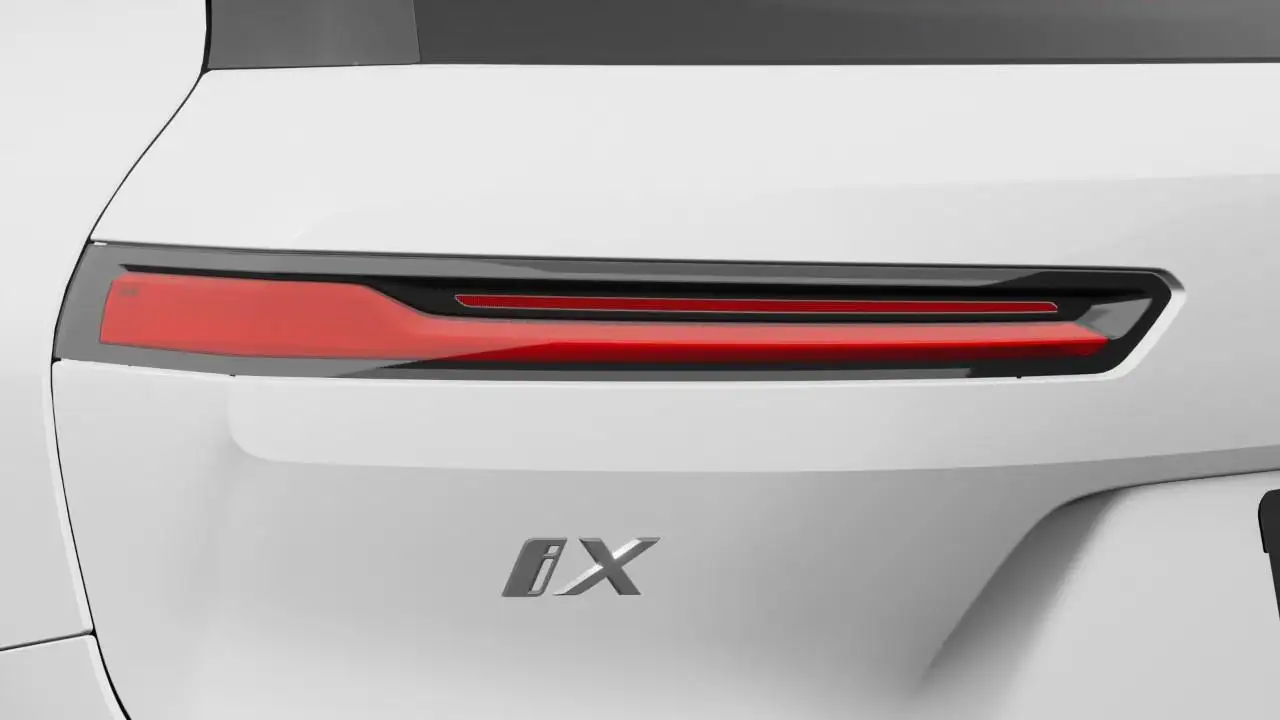 BMW iX - Image 8