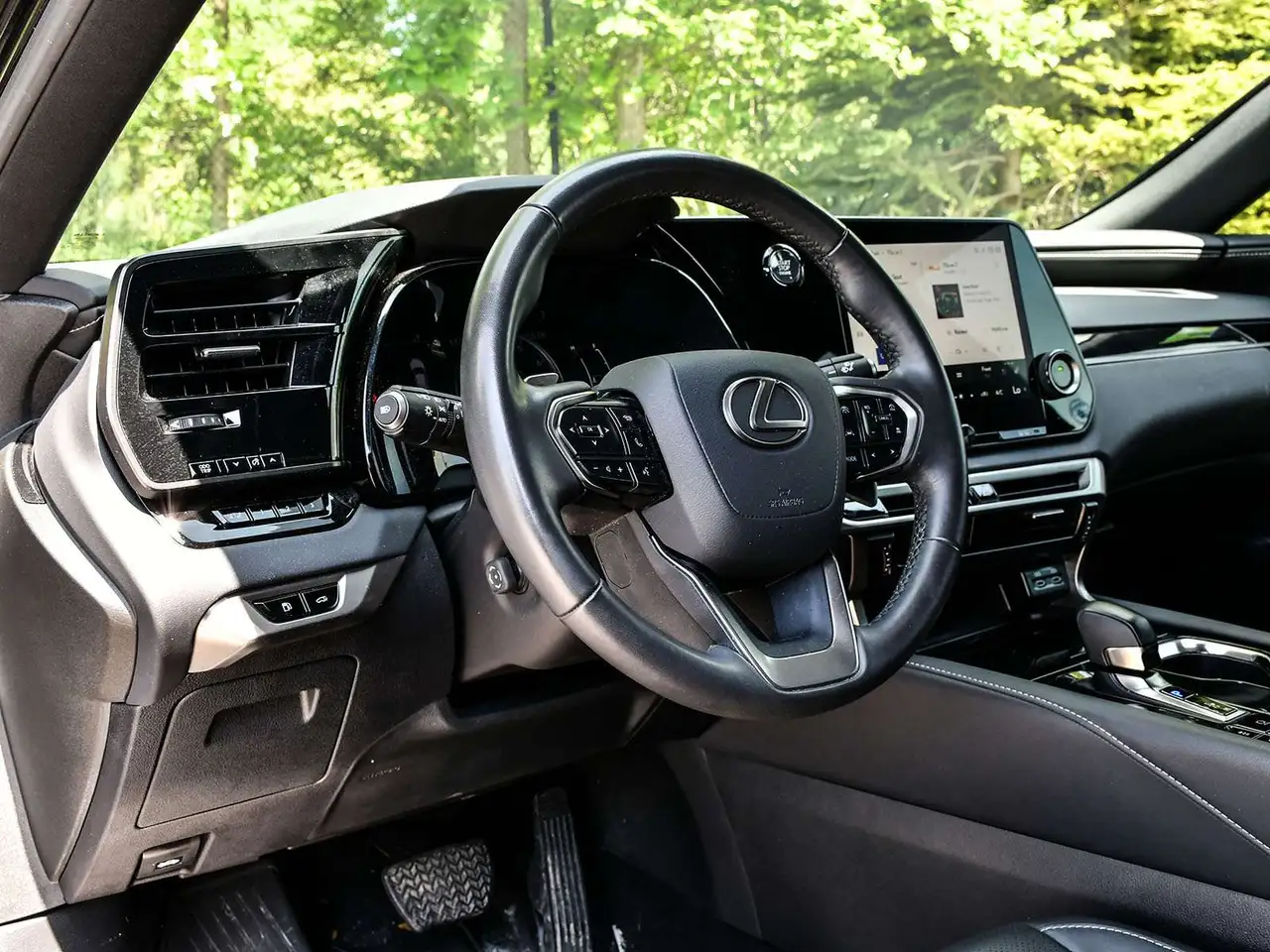 Lexus RX - Image 12