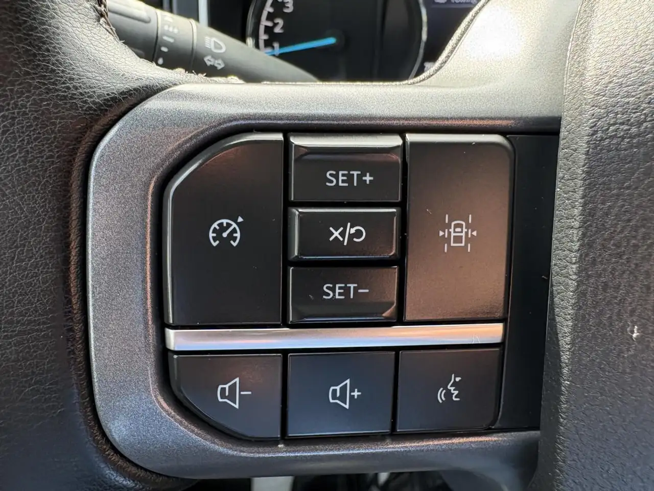 Ford F-150 - Image 20