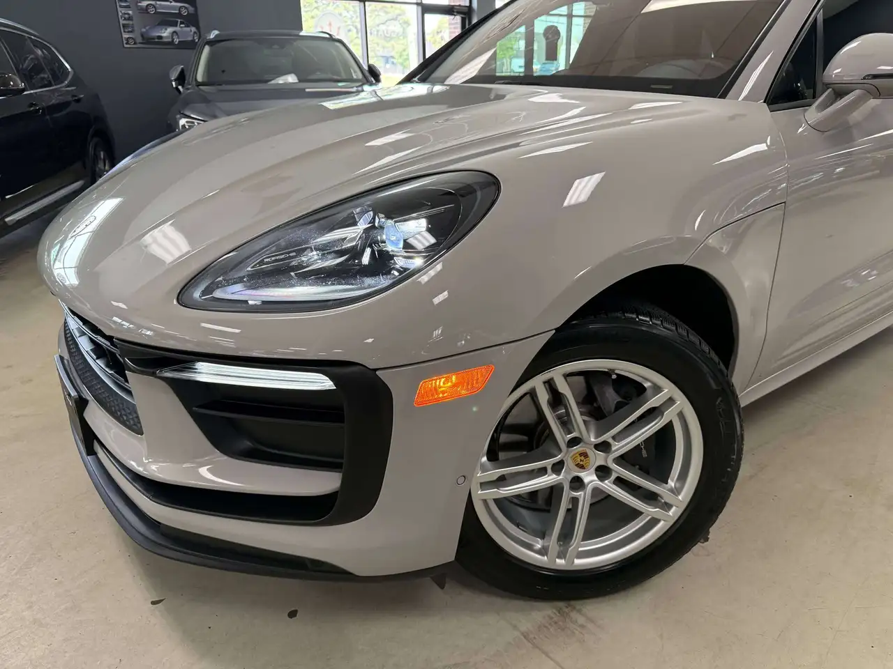 Porsche Macan - Image 15