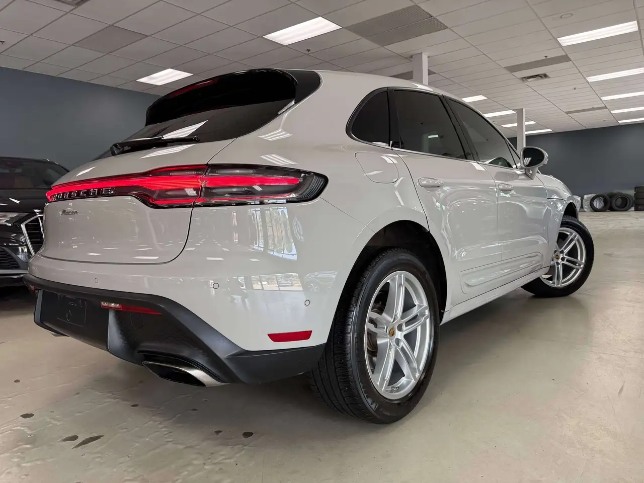 Porsche Macan - Image 14