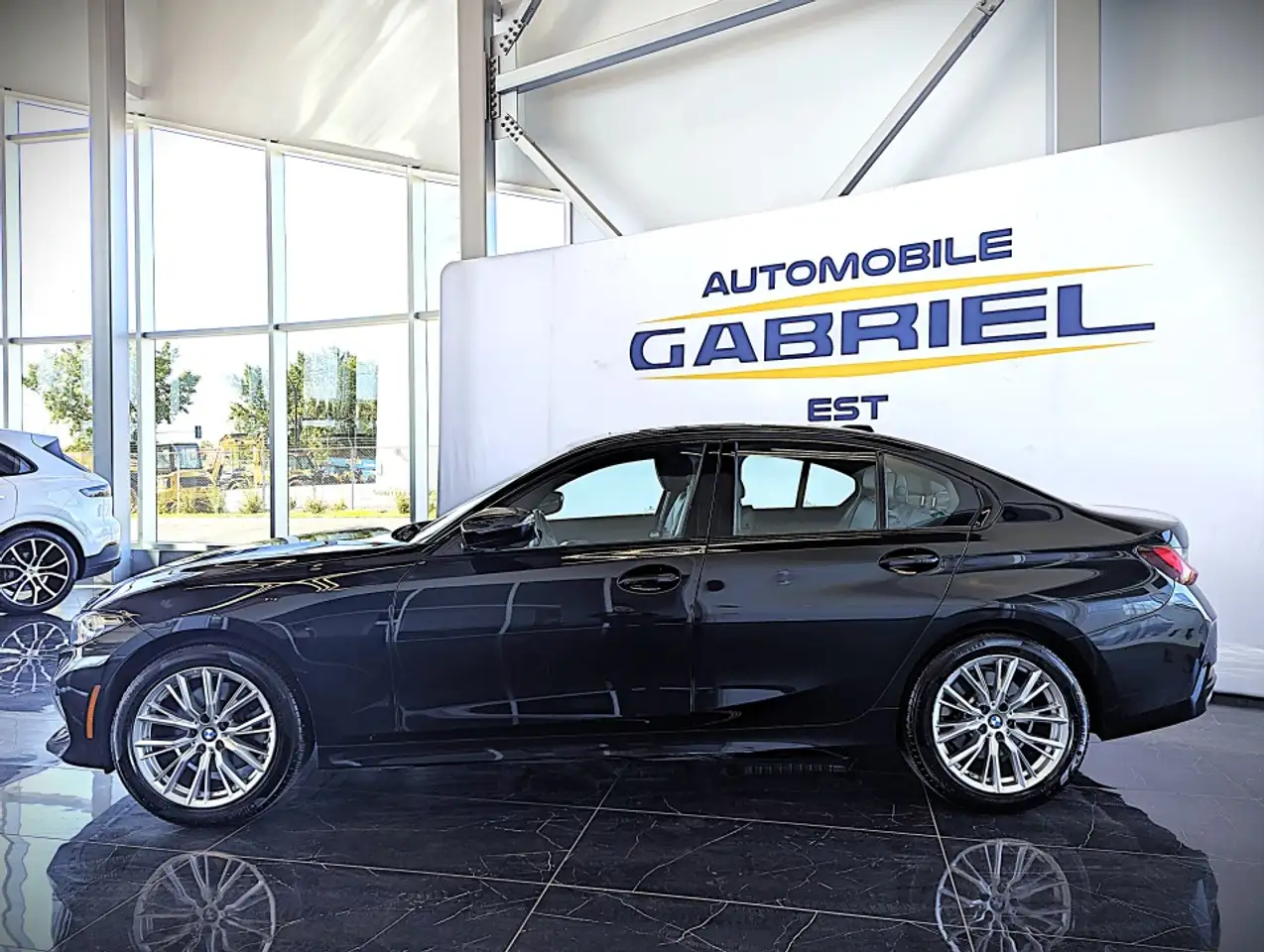 BMW 3 Series - Image 8
