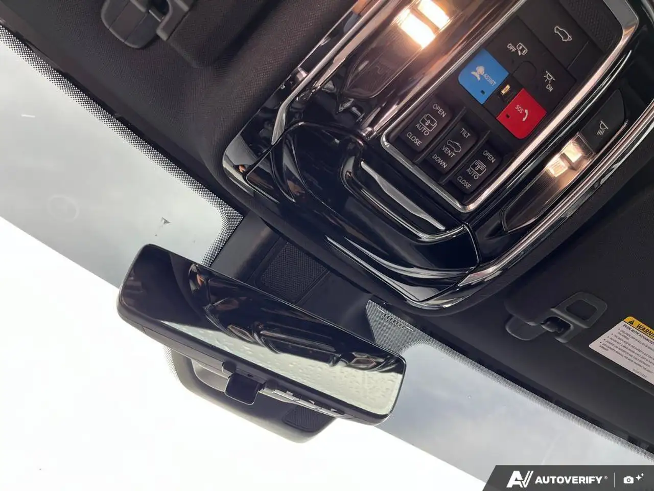 Jeep Grand Cherokee - Image 21