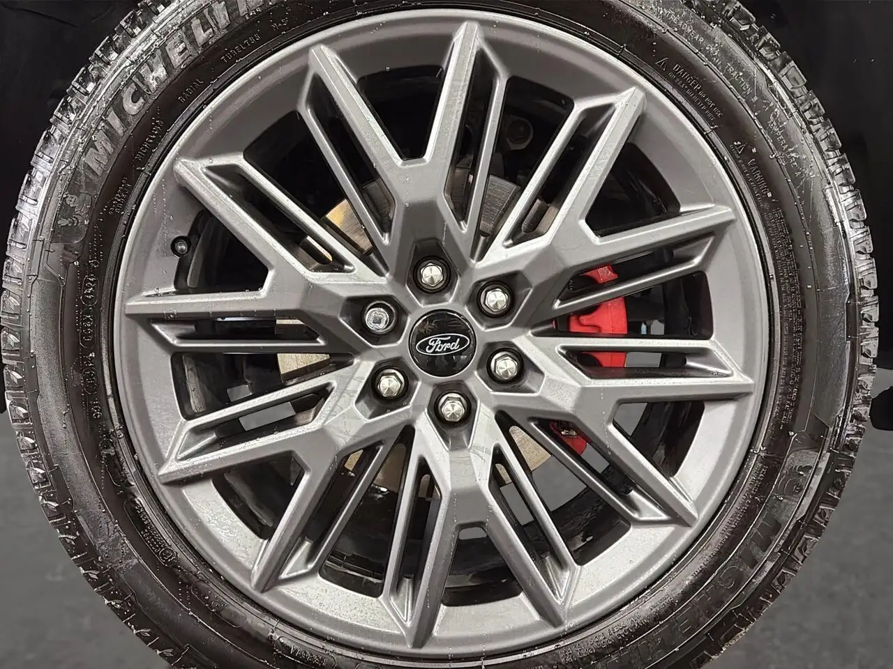 Ford Expedition - Image 7