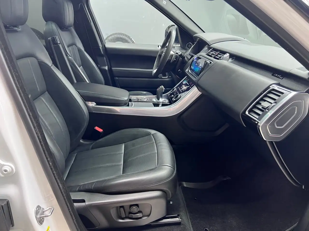 Land Rover Range Rover Sport - Image 19
