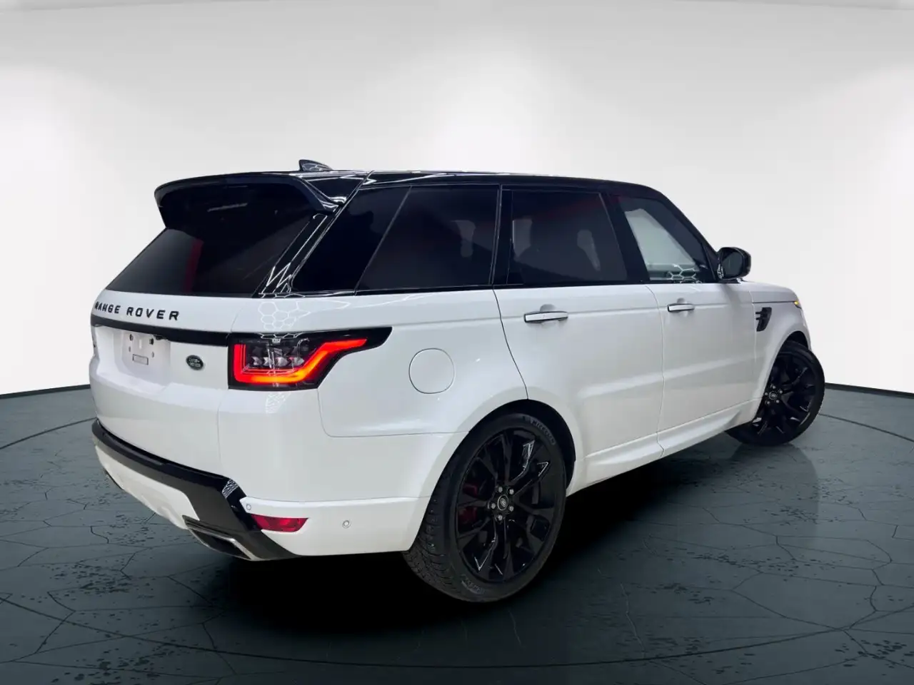 Land Rover Range Rover Sport - Image 4