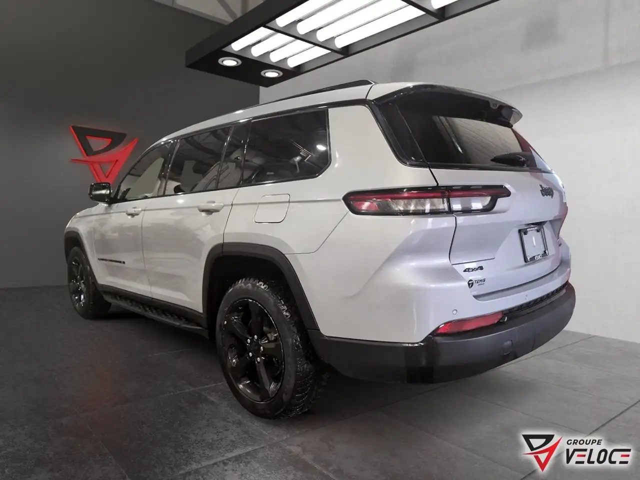 Jeep Grand Cherokee - Image 4
