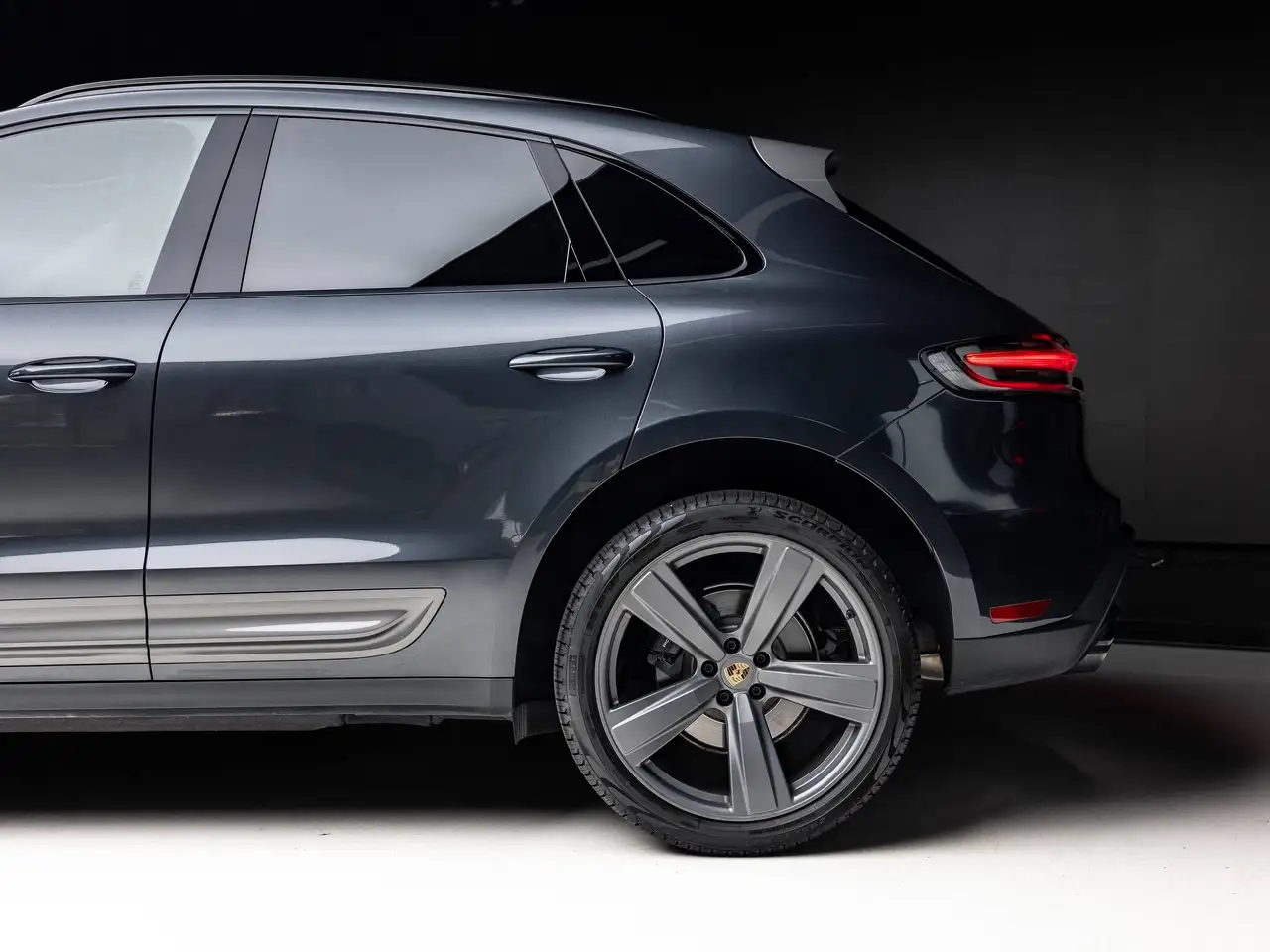 Porsche Macan - Image 38