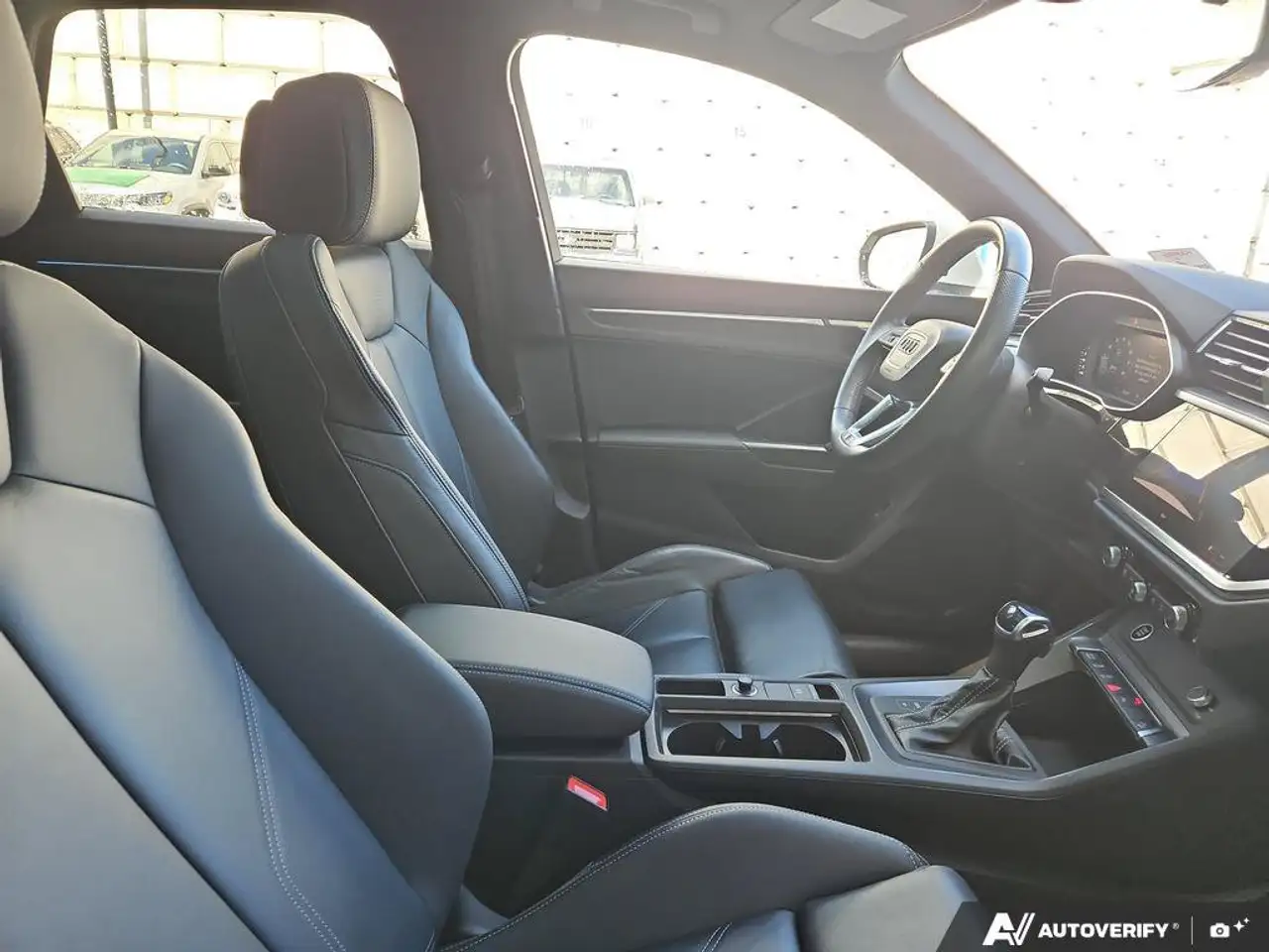 Audi Q3 - Image 22