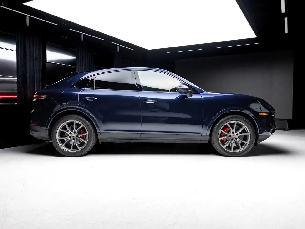 Porsche Cayenne - Image 4
