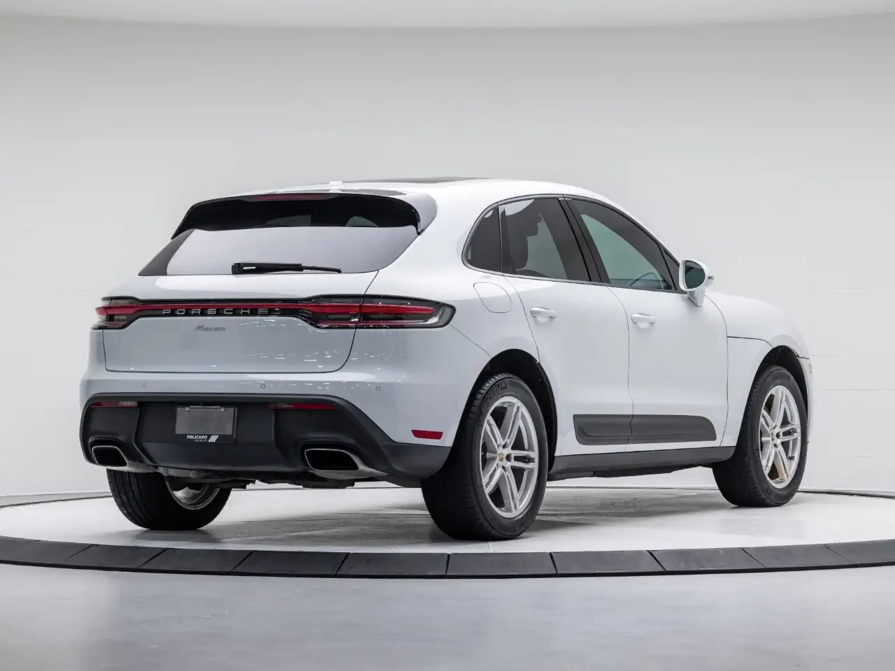 Porsche Macan - Image 5